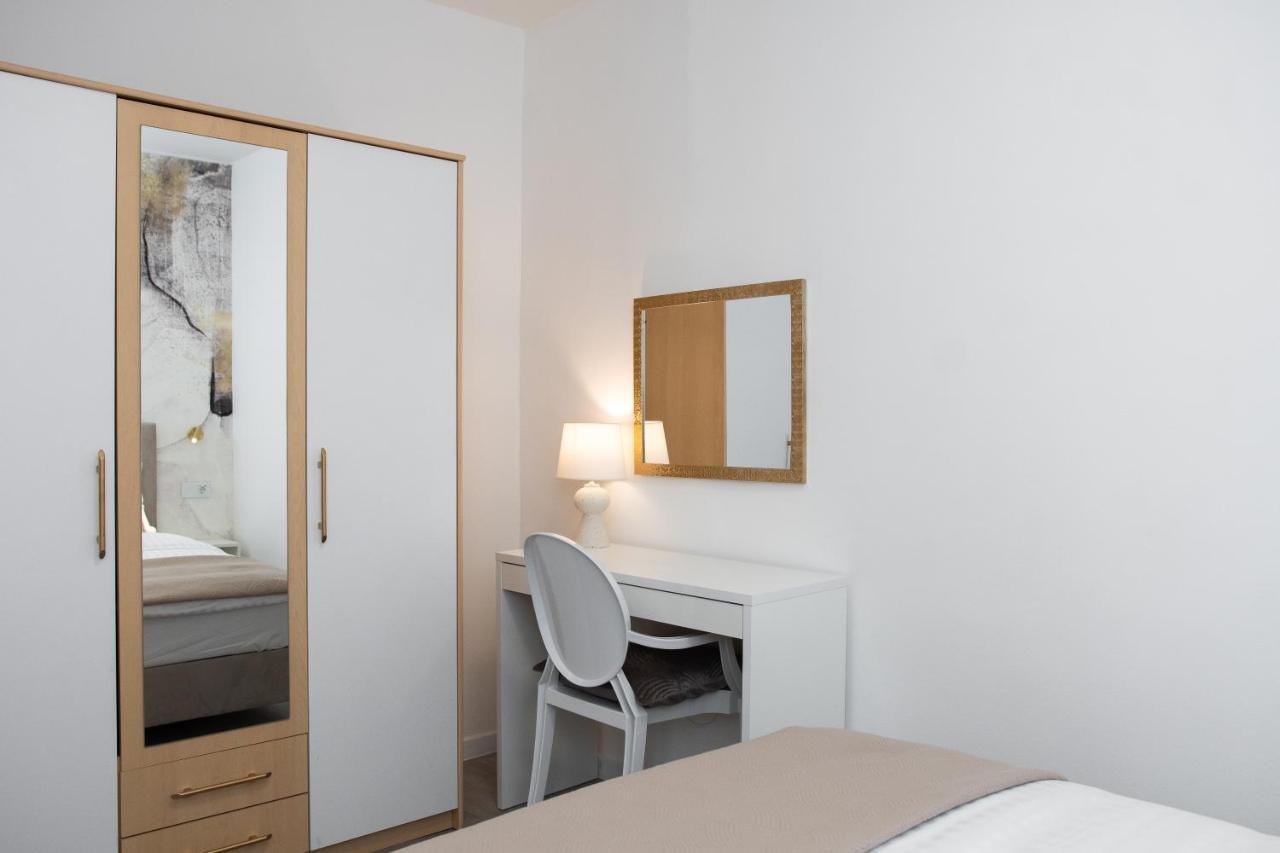 Apartment Maris Шибеник Екстер'єр фото
